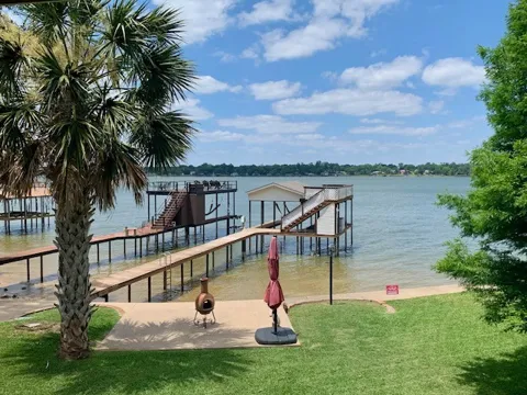 201 Oak Acres Drive