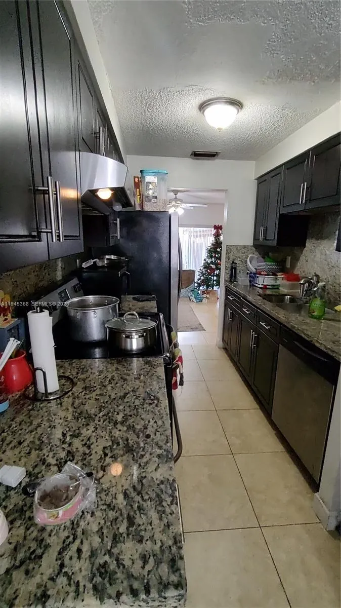 8199 NW 8th Mnr #1 Plantation, FL 33324