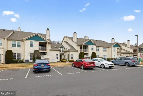 268 STEEPLECHASE COURT