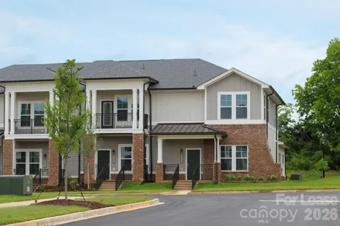 1241 Columbia Circle #TH-C3