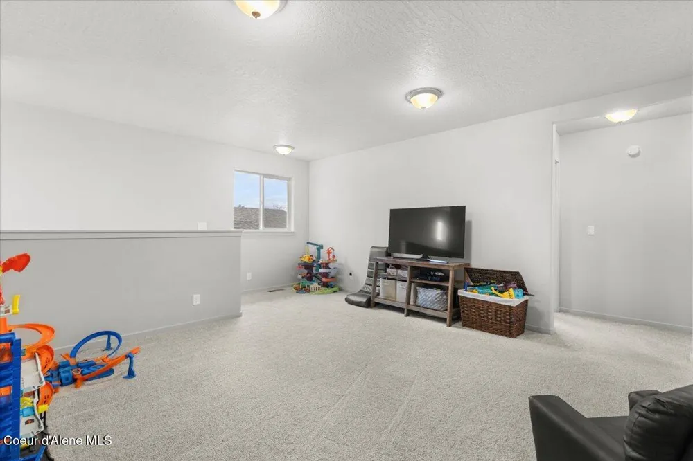 908 E Allenby Court Post Falls, ID 83854