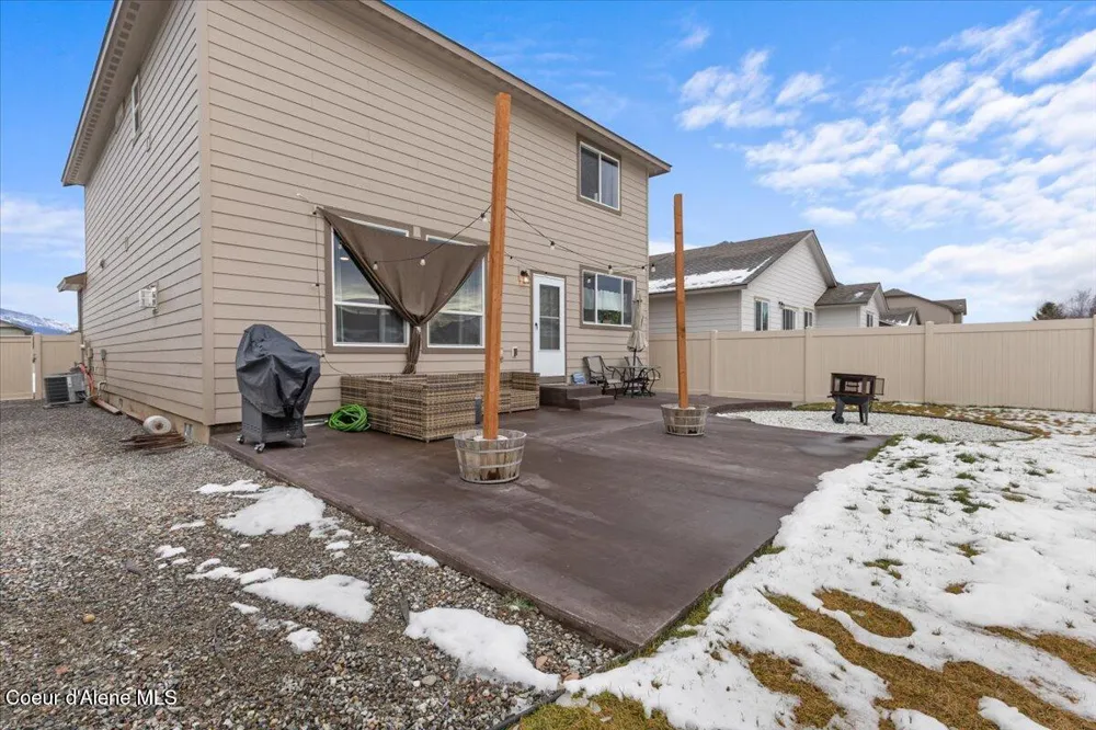 908 E Allenby Court Post Falls, ID 83854