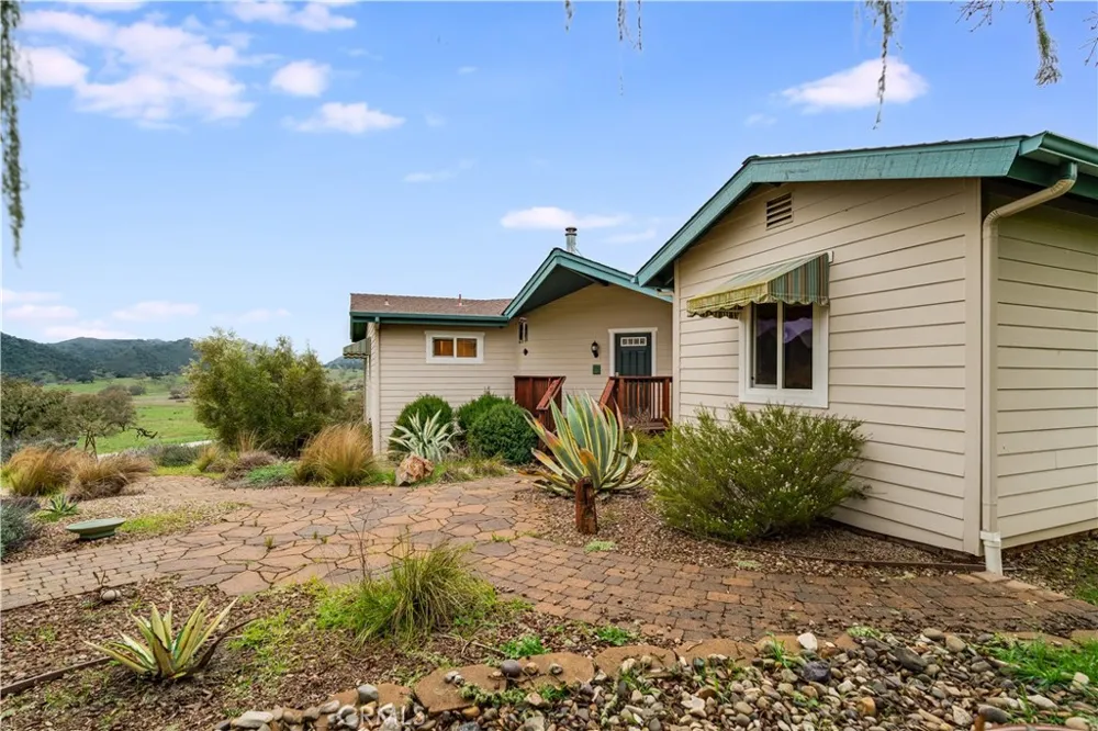 11015 Bobcat Arroyo Grande, CA 93420