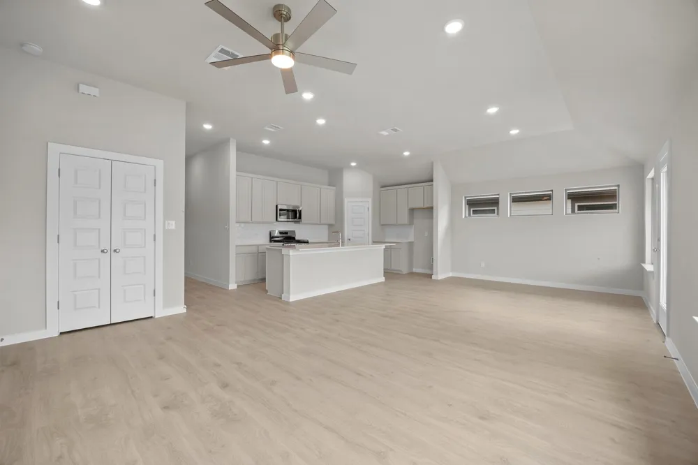 115 Mandeville Drive Hutto, TX 78634