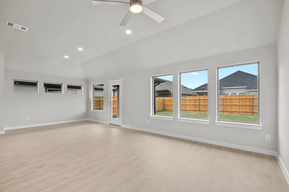 115 Mandeville Drive Hutto, TX 78634