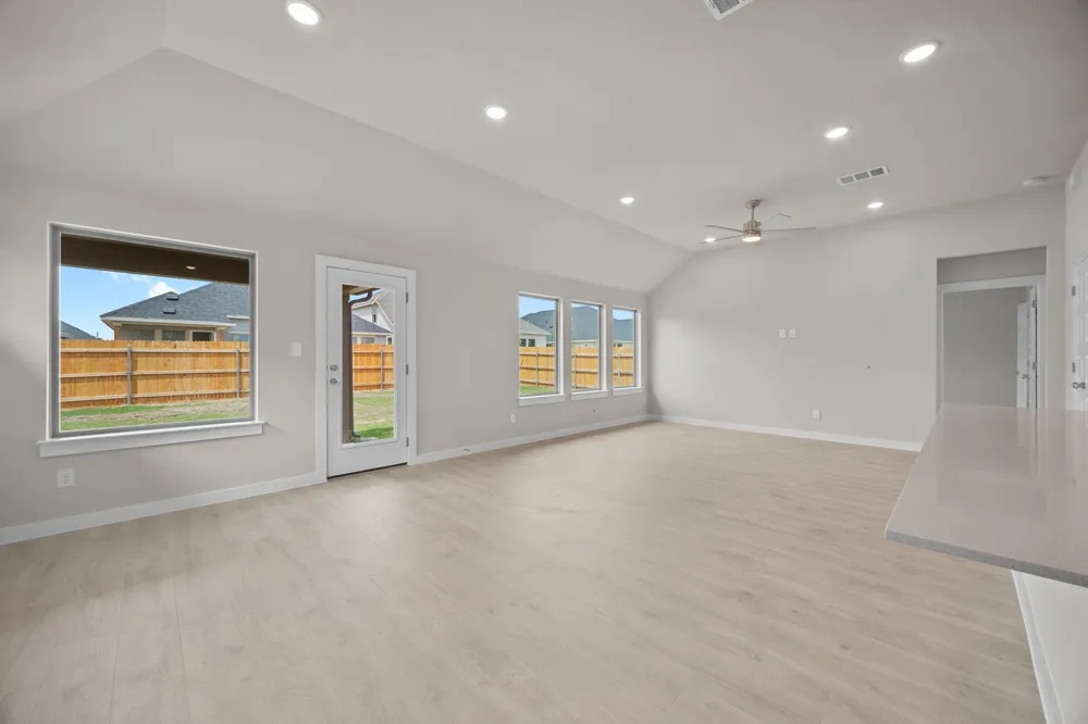 115 Mandeville Drive Hutto, TX 78634