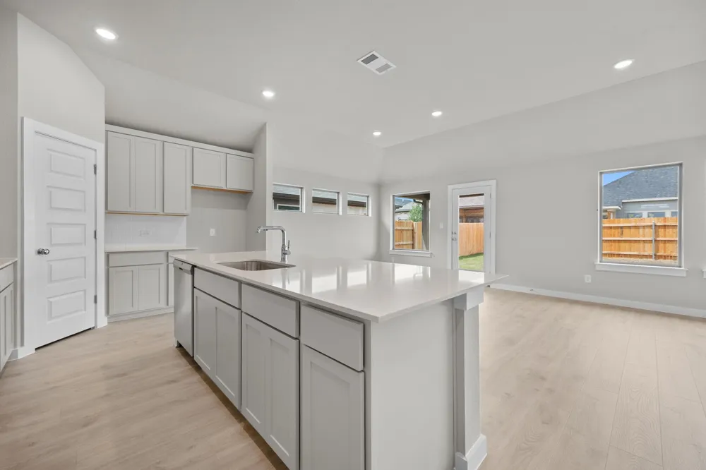 115 Mandeville Drive Hutto, TX 78634