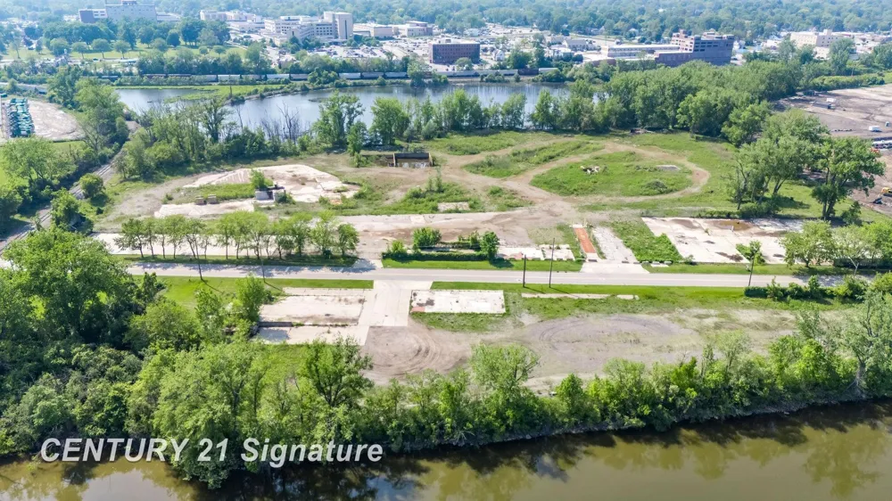 1445 Niagara Street Saginaw City, MI 48602