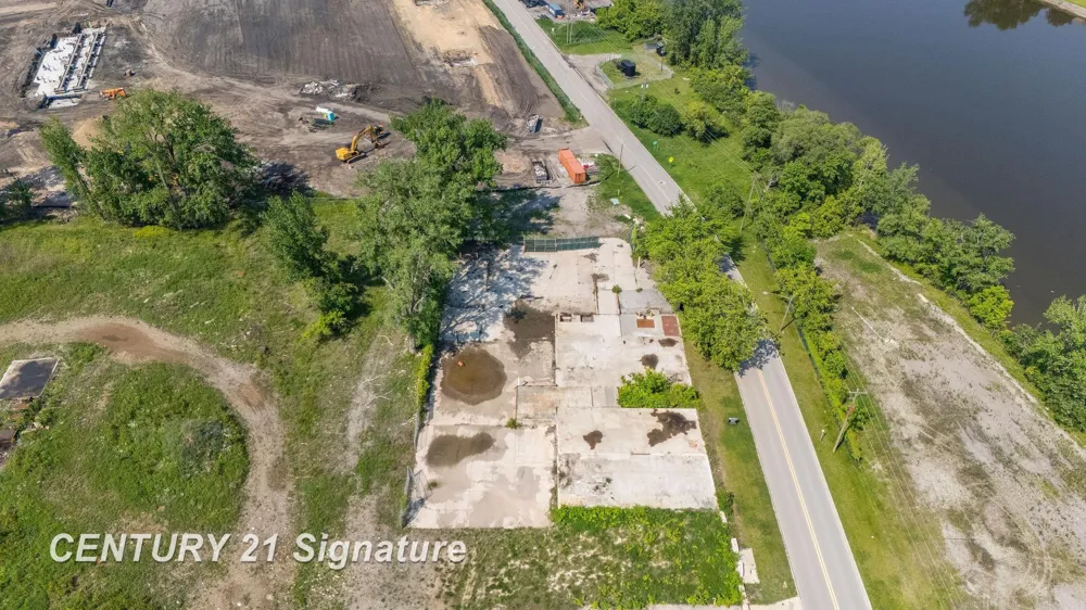 1445 Niagara Street Saginaw City, MI 48602