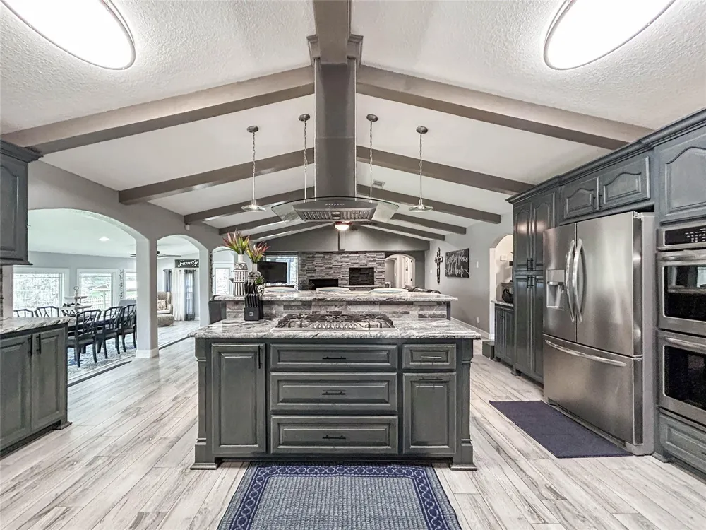 7078 Gupton Road Brazoria, TX 77422