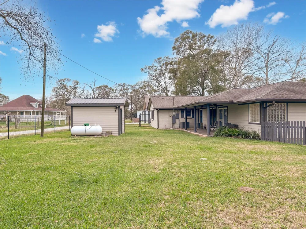 7078 Gupton Road Brazoria, TX 77422