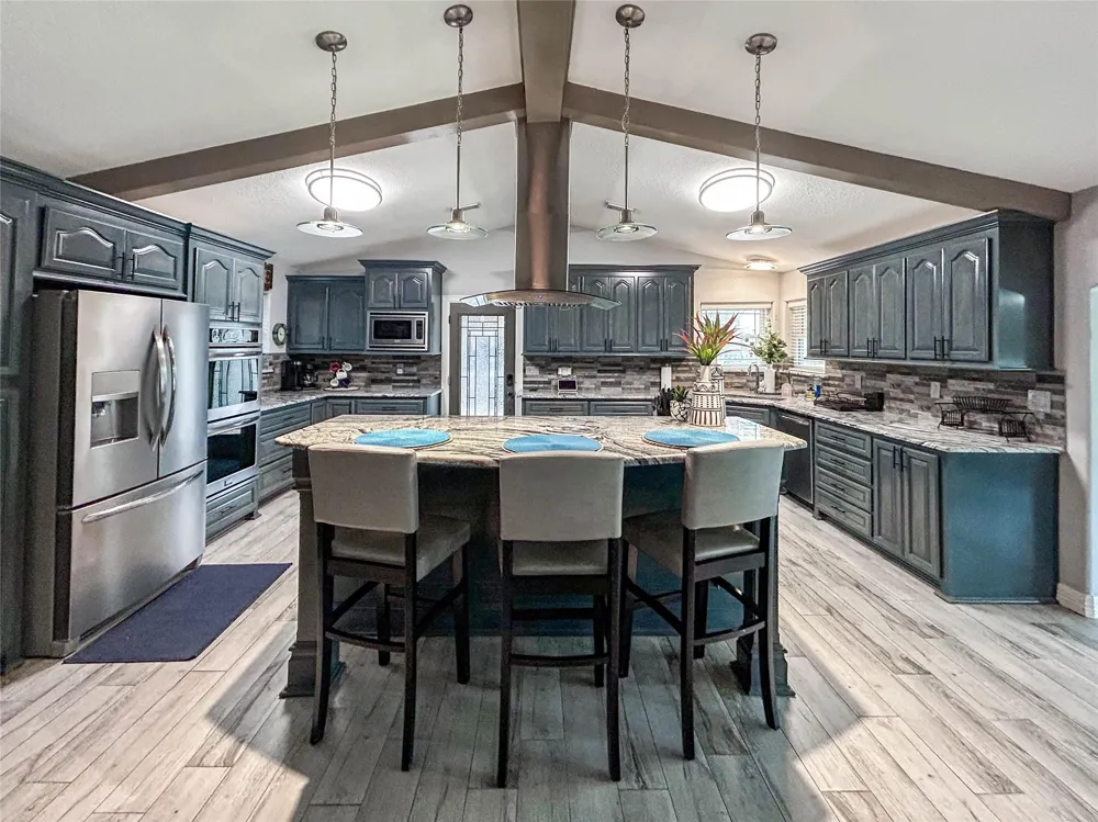 7078 Gupton Road Brazoria, TX 77422