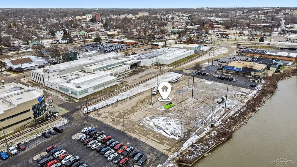 916 Niagara Street Saginaw City, MI 48602