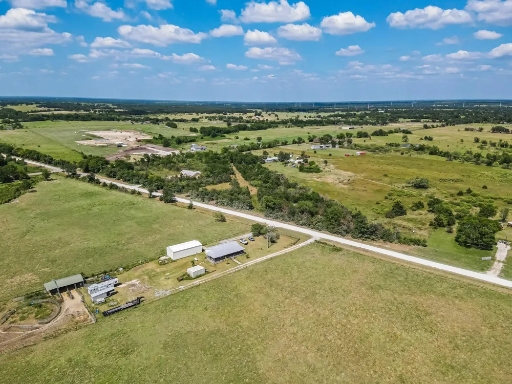 6 County Road 110 Iola, TX 77861
