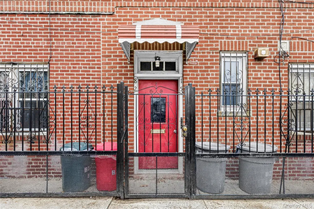 82-15 91 AVENUE Woodhaven, NY 11421