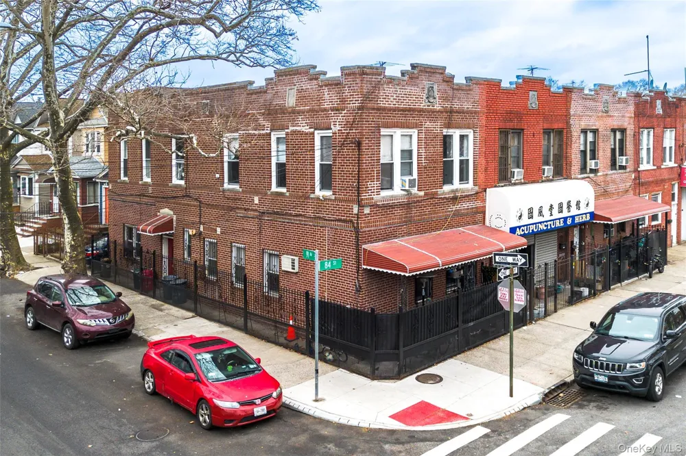82-15 91 AVENUE Woodhaven, NY 11421