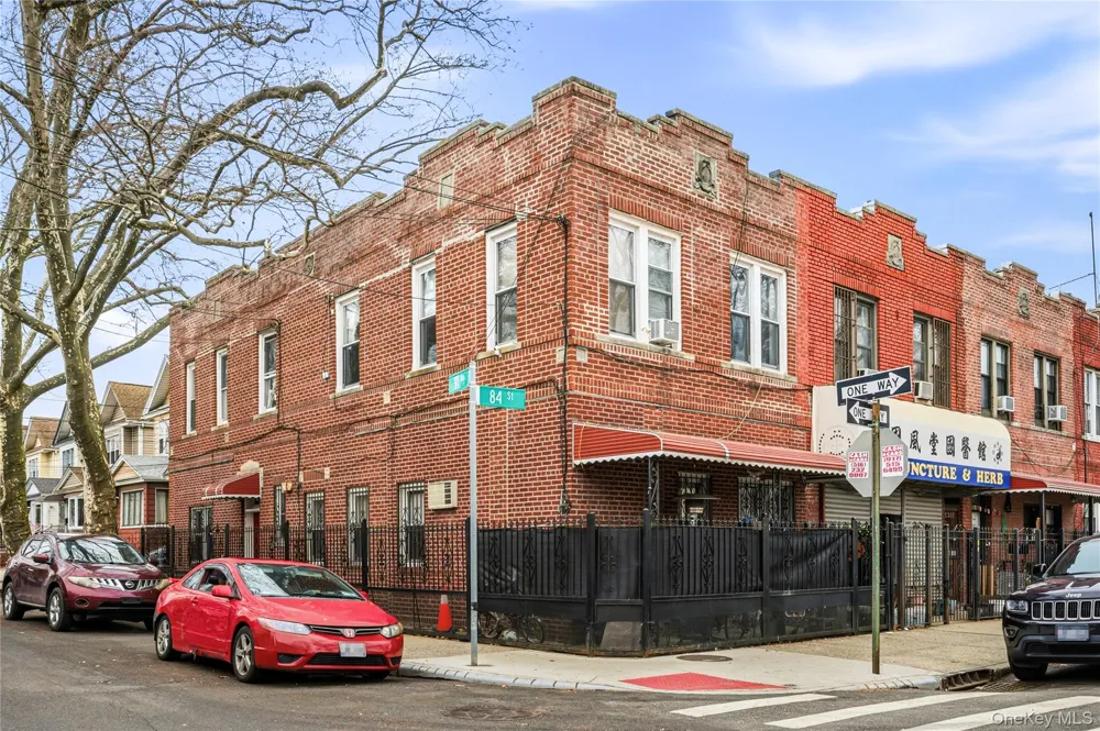 82-15 91 AVENUE Woodhaven, NY 11421