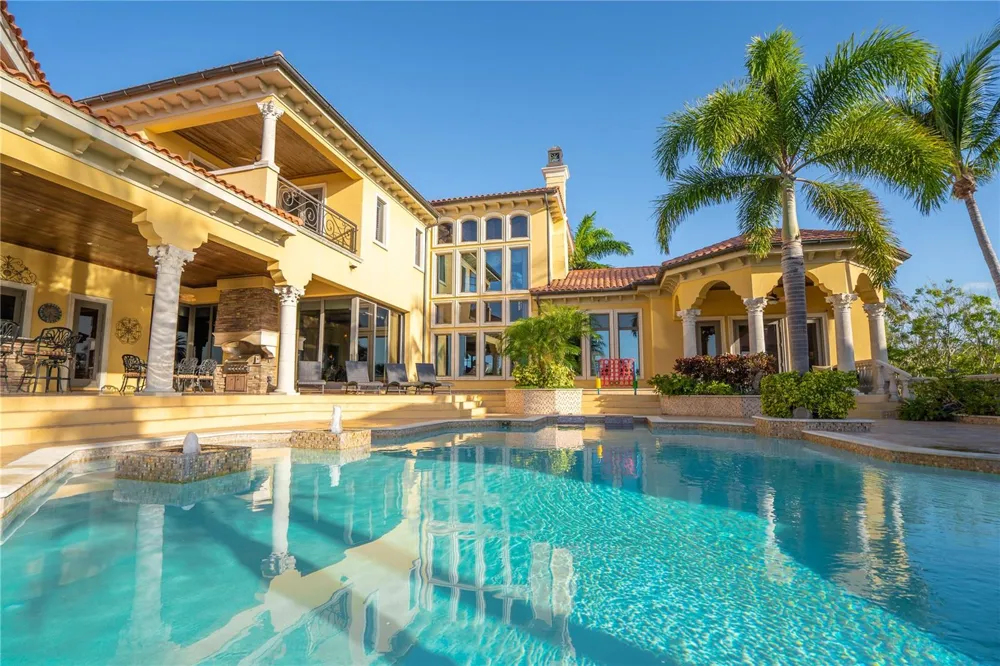 1363 OCEANVIEW DRIVE Tierra Verde, FL 33715