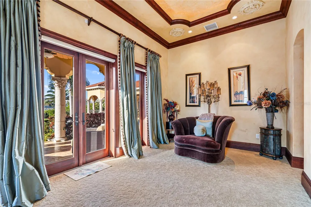 1363 OCEANVIEW DRIVE Tierra Verde, FL 33715