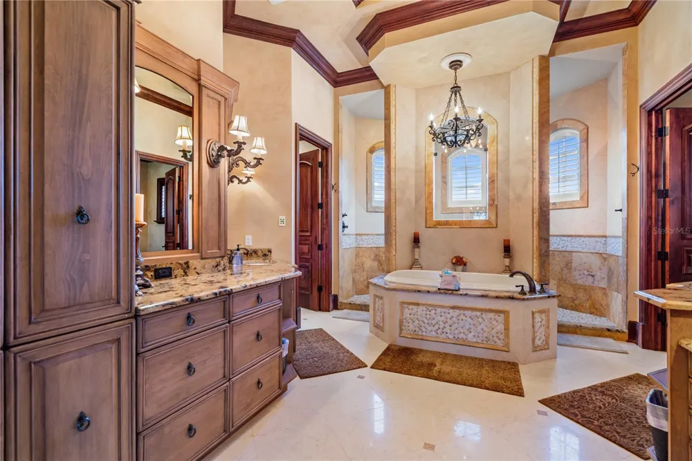 1363 OCEANVIEW DRIVE Tierra Verde, FL 33715