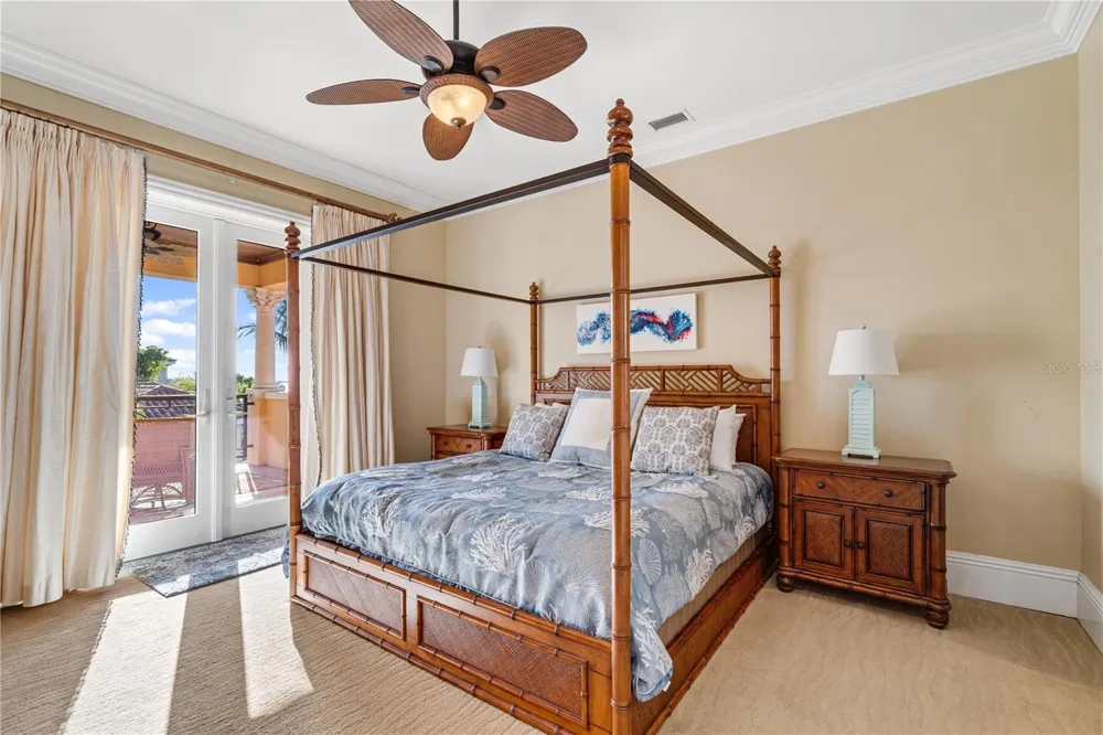1363 OCEANVIEW DRIVE Tierra Verde, FL 33715