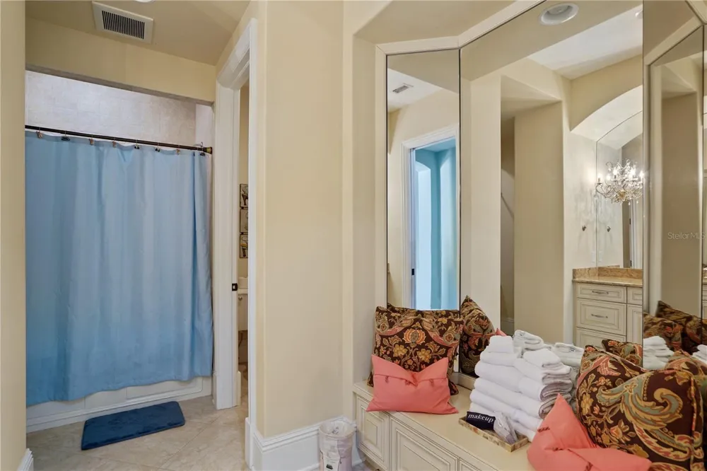 1363 OCEANVIEW DRIVE Tierra Verde, FL 33715