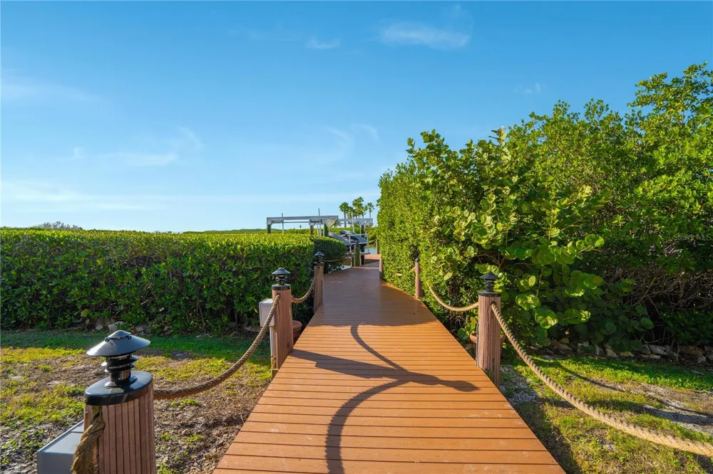 1363 OCEANVIEW DRIVE Tierra Verde, FL 33715