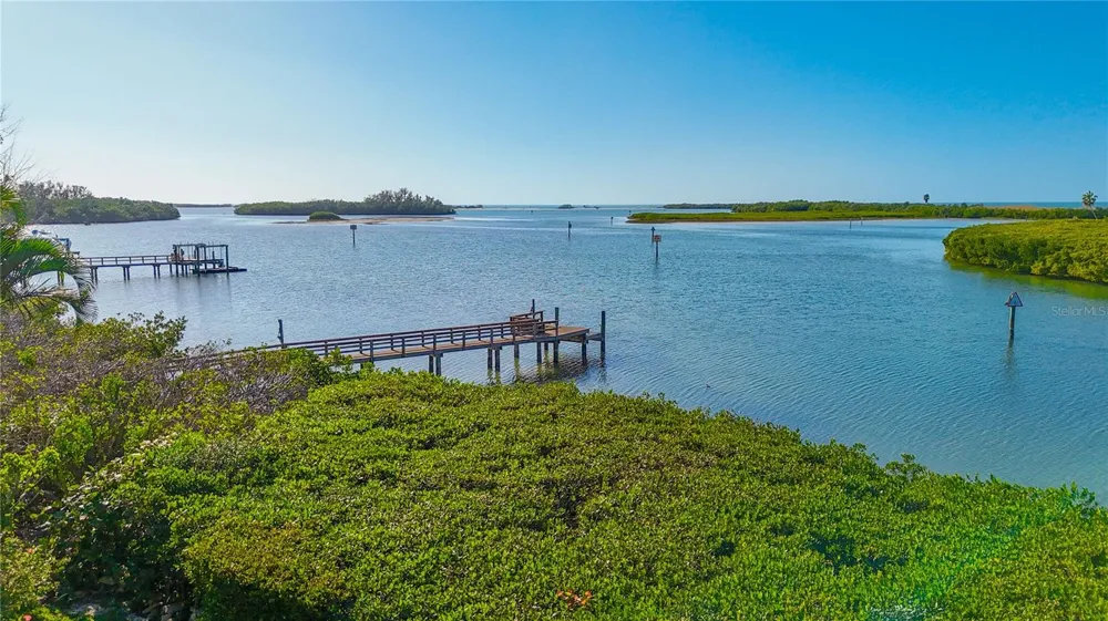1363 OCEANVIEW DRIVE Tierra Verde, FL 33715