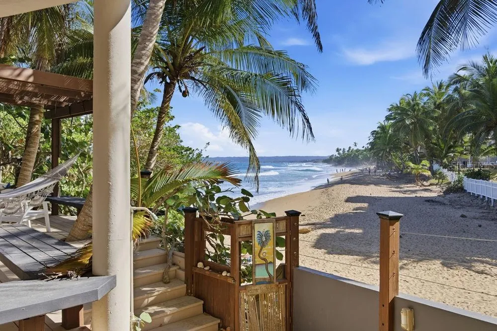 26 BARRIO PUNTAS SANDY BEACH Rincon, PR 00677