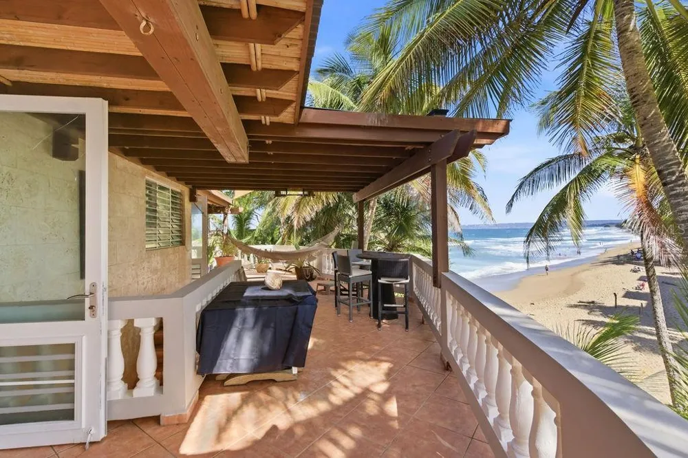26 BARRIO PUNTAS SANDY BEACH Rincon, PR 00677