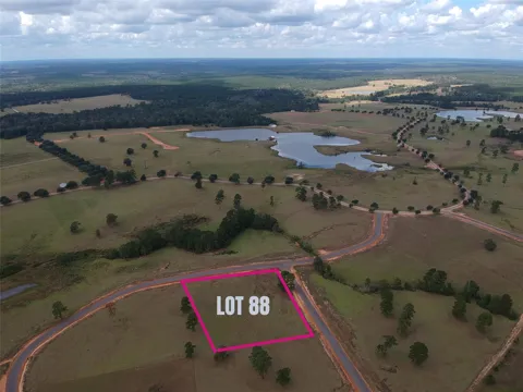 88 Lakeland Loop