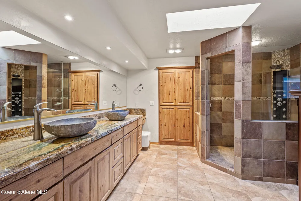 5999 E ROGER DRIVE Post Falls, ID 83854
