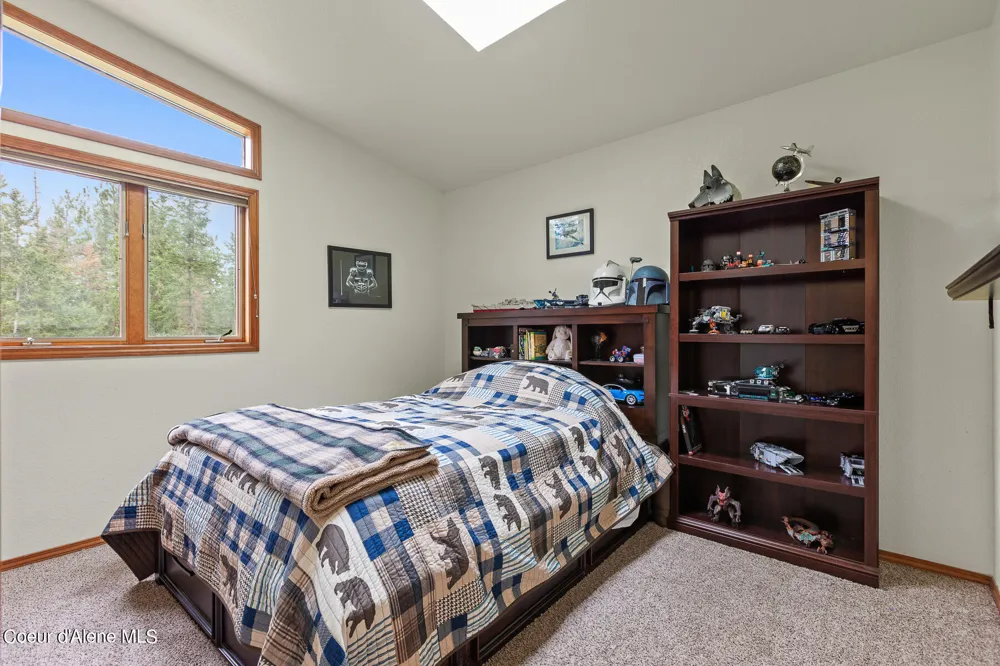 5999 E ROGER DRIVE Post Falls, ID 83854