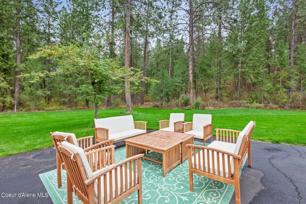 5999 E ROGER DRIVE Post Falls, ID 83854