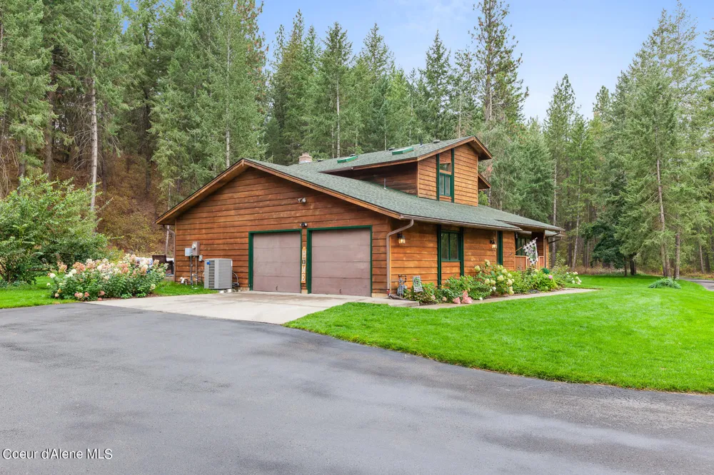 5999 E ROGER DRIVE Post Falls, ID 83854