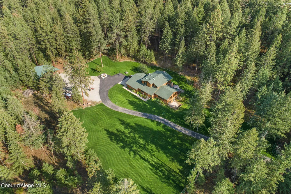 5999 E ROGER DRIVE Post Falls, ID 83854