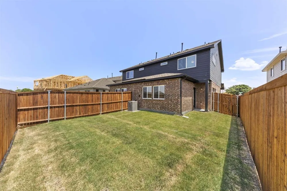 451 Sweet Spring Drive Lavon, TX 75166
