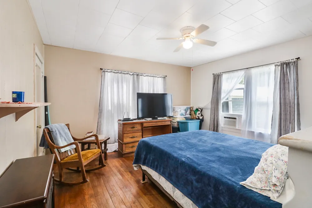 605 W Walnut Street Coleman, TX 76834