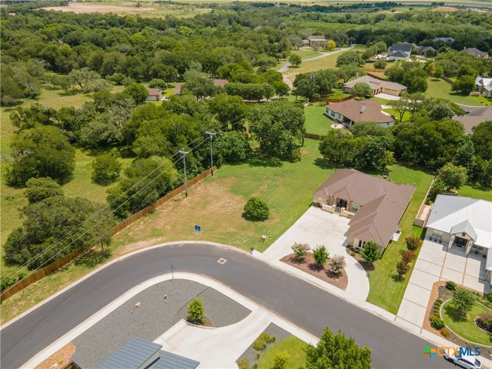 601 Oak Creek Parkway Seguin, TX 78155