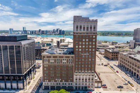 525 W Lafayette Boulevard #18E and 19C