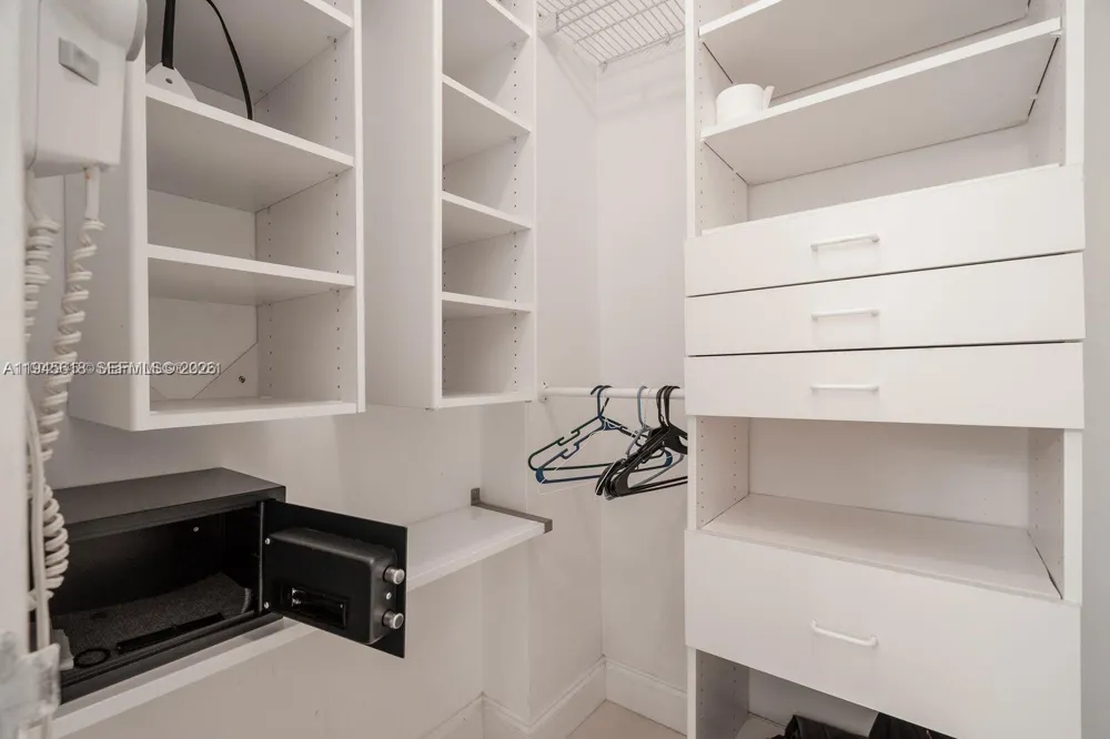 100 Lincoln Rd #503 Miami Beach, FL 33139