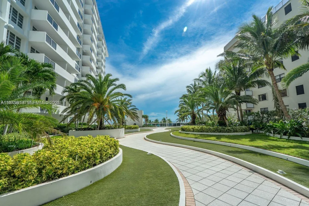100 Lincoln Rd #503 Miami Beach, FL 33139