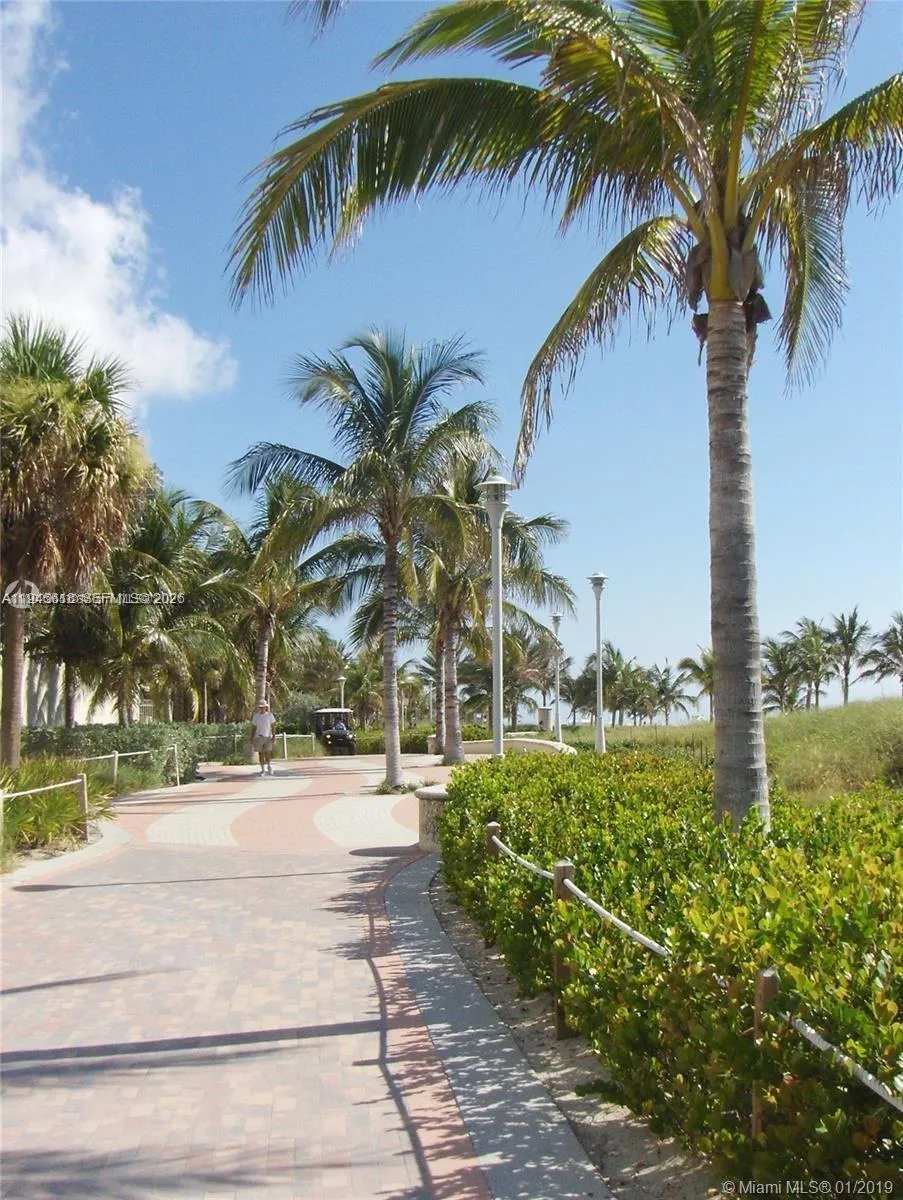 100 Lincoln Rd #503 Miami Beach, FL 33139