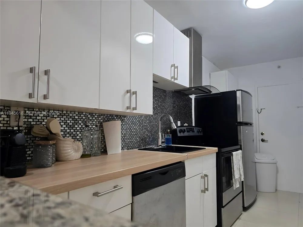 100 Lincoln Rd #503 Miami Beach, FL 33139