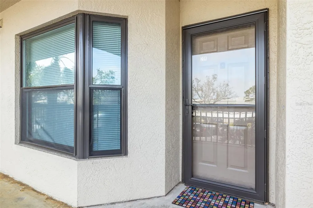 1316 PASADENA AVENUE S #204 South Pasadena, FL 33707