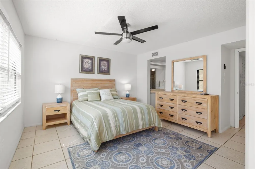 1316 PASADENA AVENUE S #204 South Pasadena, FL 33707
