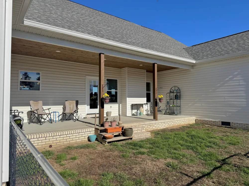 325 Henderson Road Evensville, TN 37332