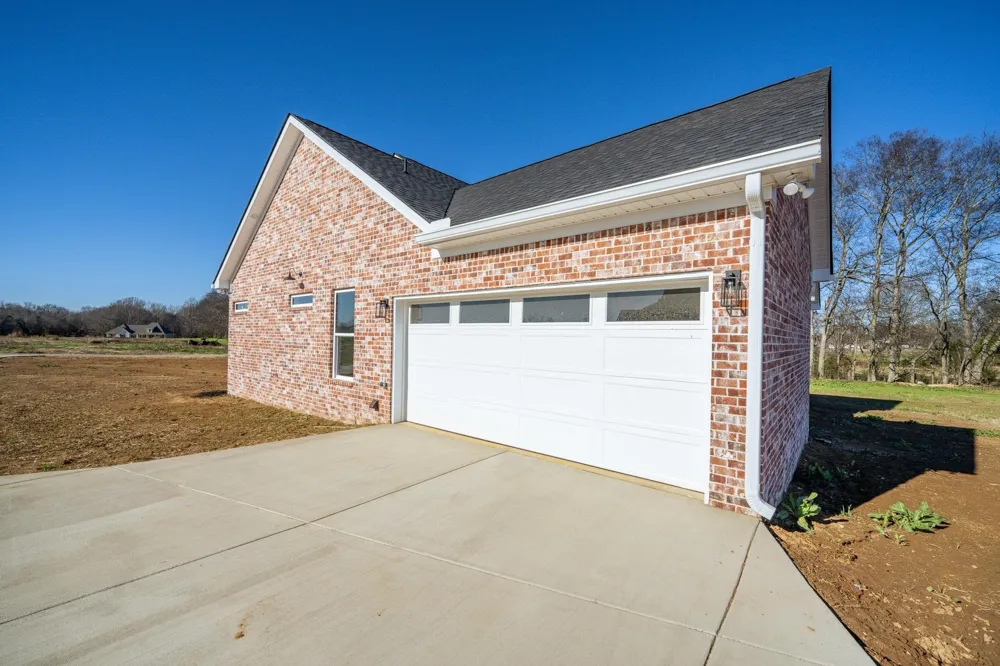 130 BELVEDERE CIR Savannah, TN 38372