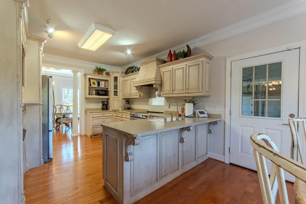 6170 Hwy 226 Savannah, TN 38372