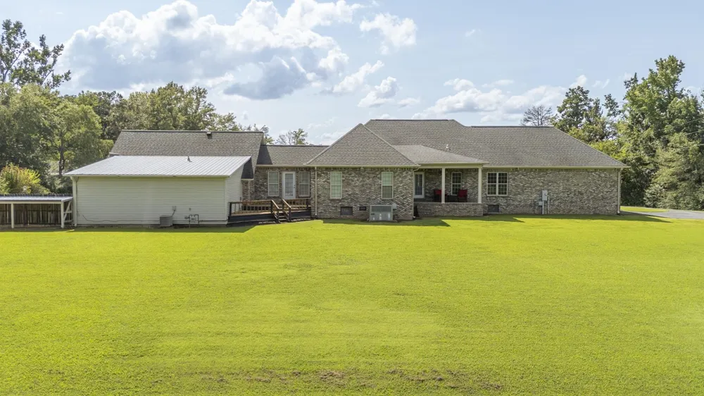 6170 Hwy 226 Savannah, TN 38372